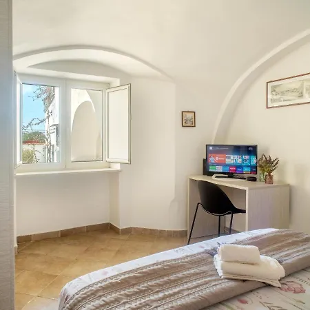 Casa Isetta & La Casetta Degli Dei Apartment Massa Lubrense