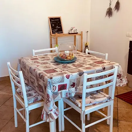 Apartment Casa Isetta & La Casetta Degli Dei
