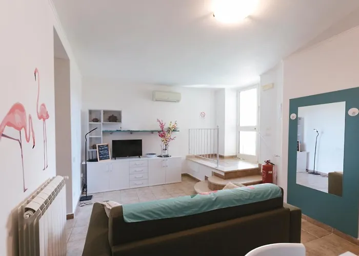 Casa Isetta & La Casetta Degli Dei * ماسّا لوبْرينسِ